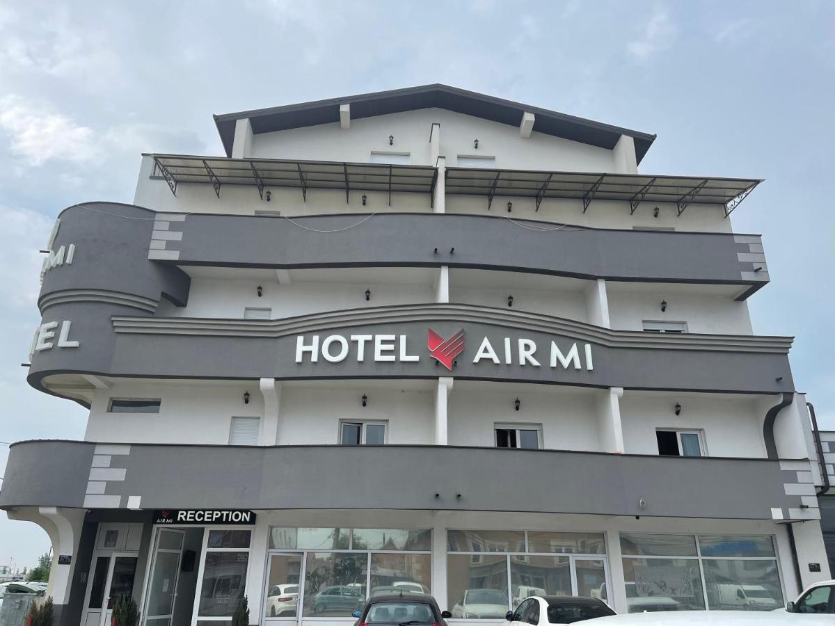 Airmi Hotel Surcin Exterior photo